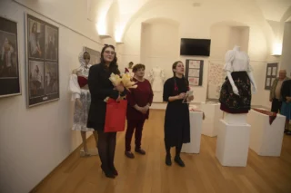 Instagram post from czkidn. This post is in position 6.