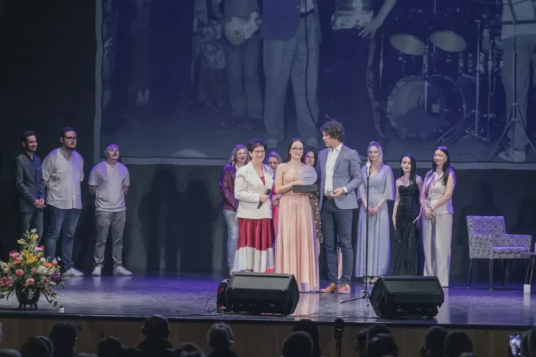 Instagram post from czkidn. This post is in position 18.