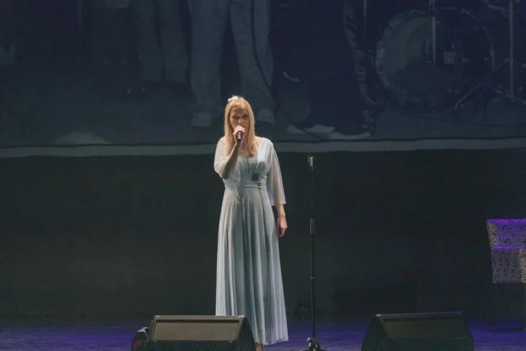 Instagram post from czkidn. This post is in position 6.