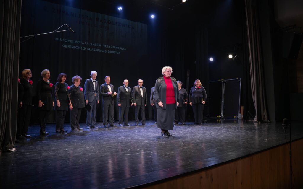 Instagram post from czkidn. This post is in position 3.