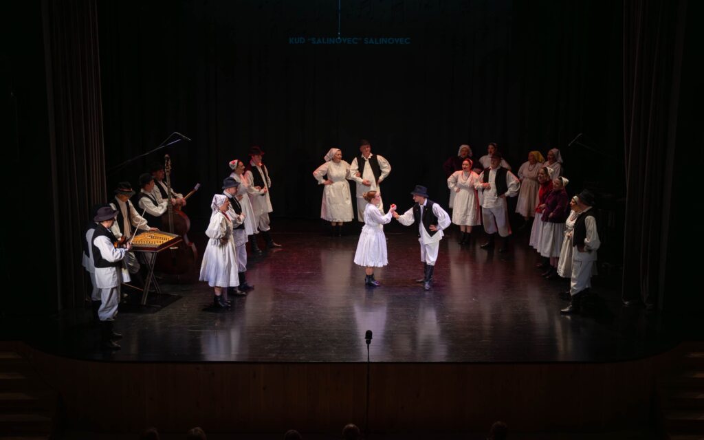 Instagram post from czkidn. This post is in position 2.