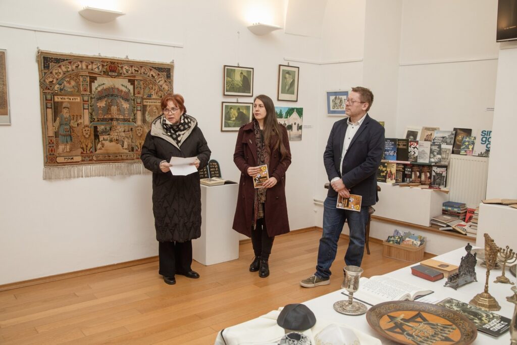 Instagram post from czkidn. This post is in position 1.