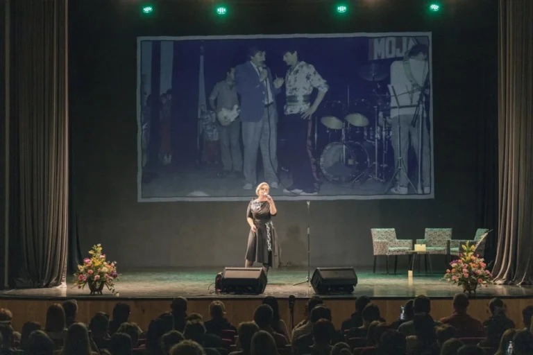 Instagram post from czkidn. This post is in position 15.